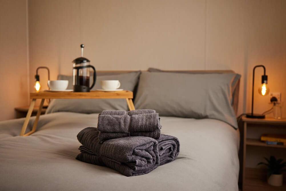 Nirvana Coastal Retreat Holiday Home Cayton Buitenkant foto